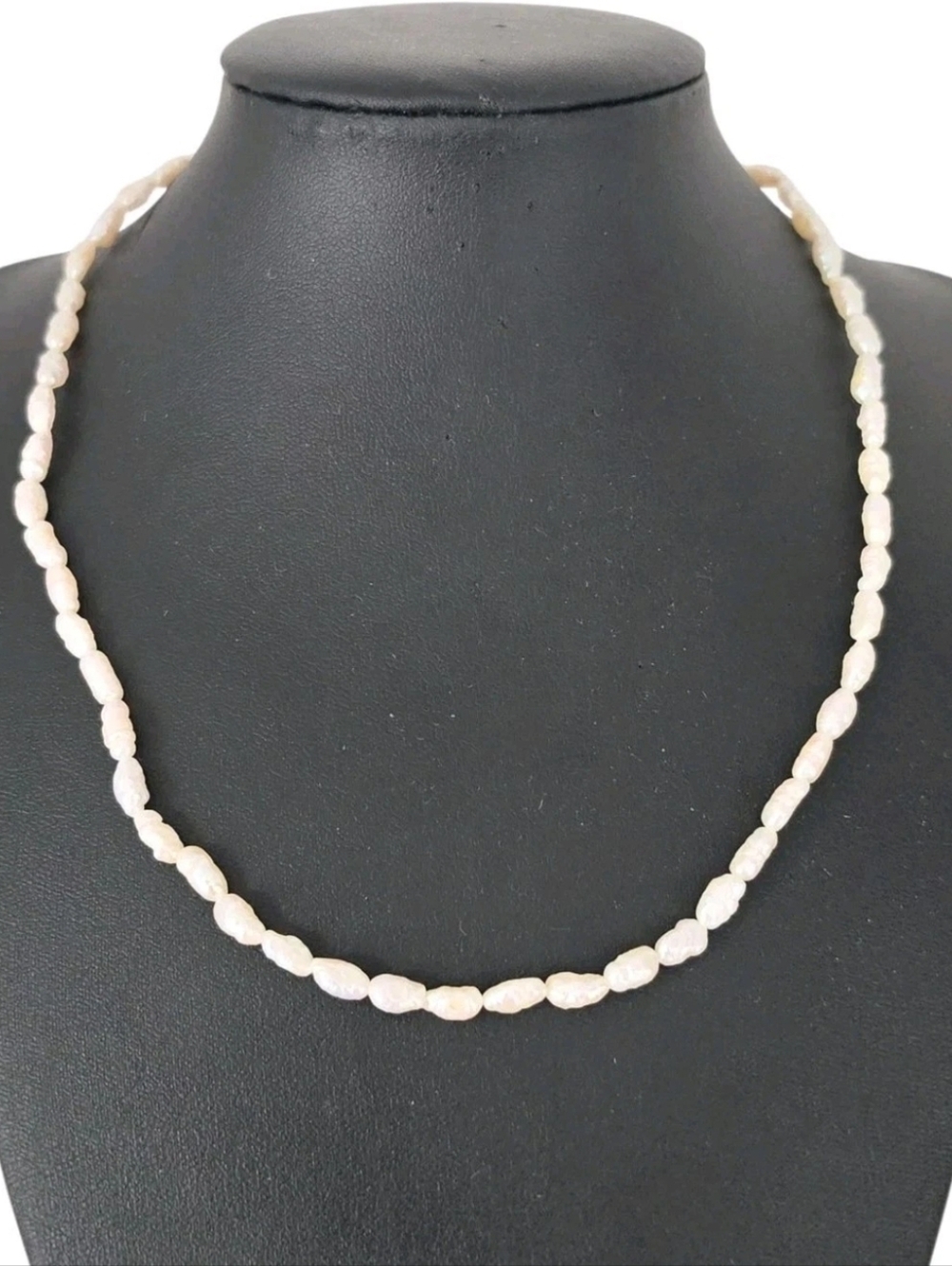Vintage Freshwater Pearl Necklace Rice Beads Dainty Gold Tone Barrel Clasp 17.5"